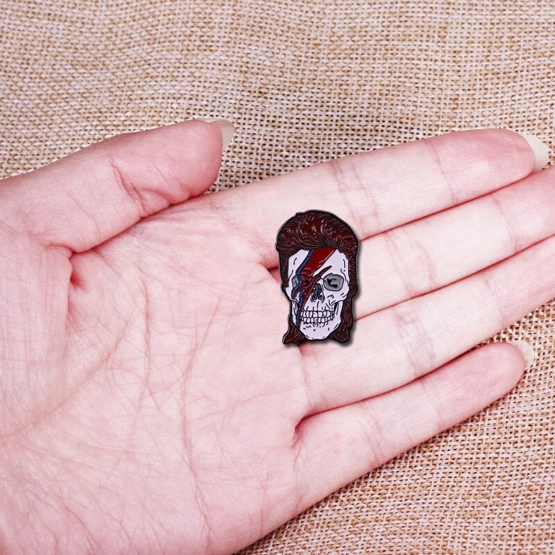 Lightning Bolt Skull Pin