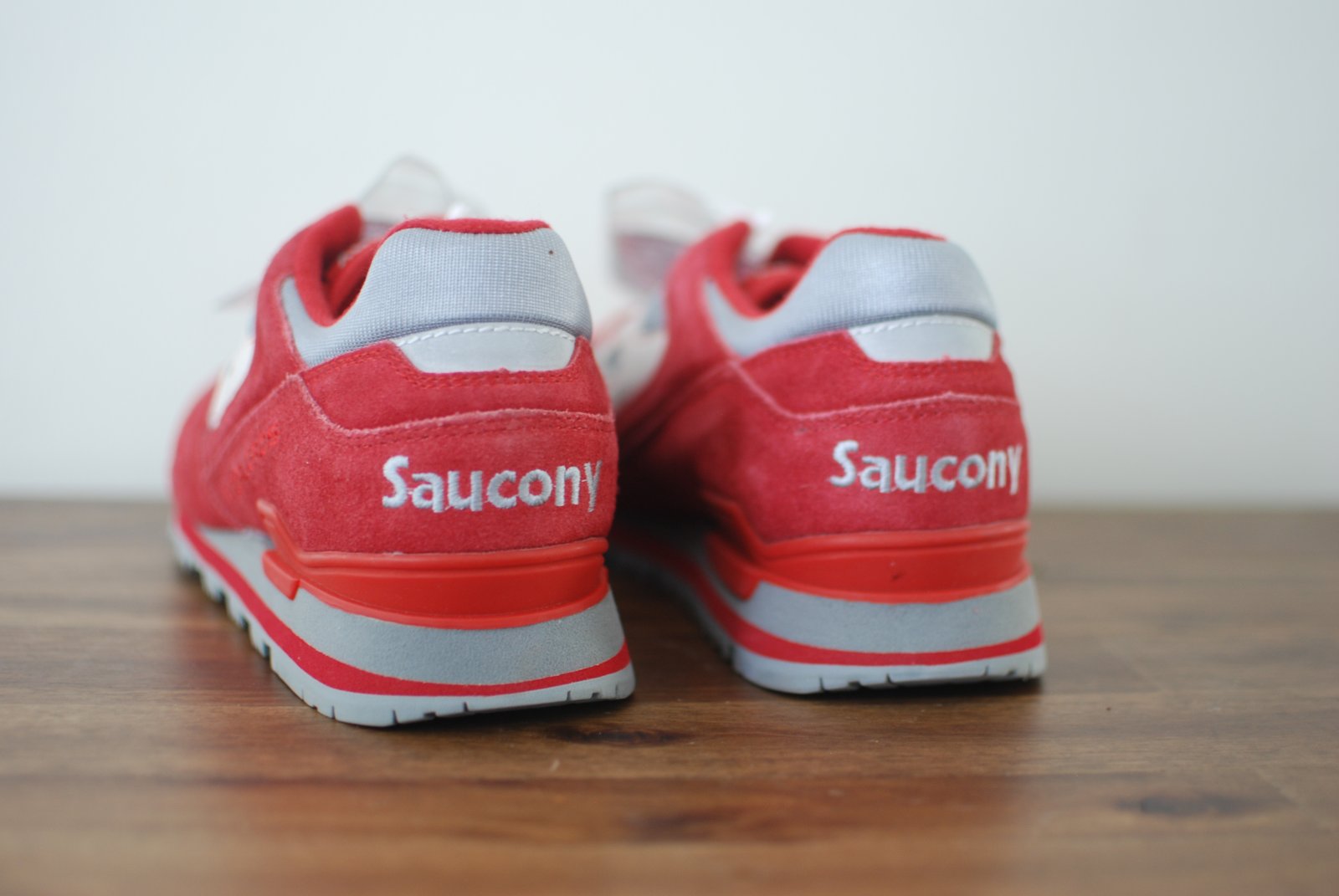 saucony floorlords