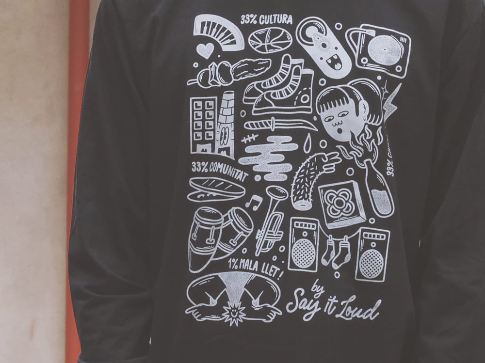 SAMARRETA NEGRA MÀNIGA LLARGA // CAMISETA NEGRA MANGA LARGA. "COLZE A COLZE"