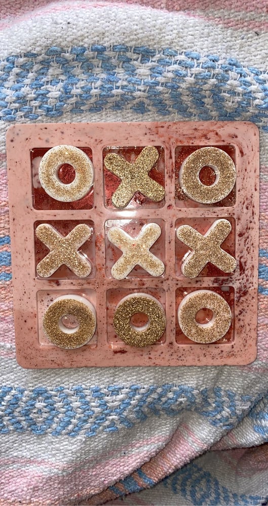 Image of Valentines inspired Tic-Tac-Toe board 