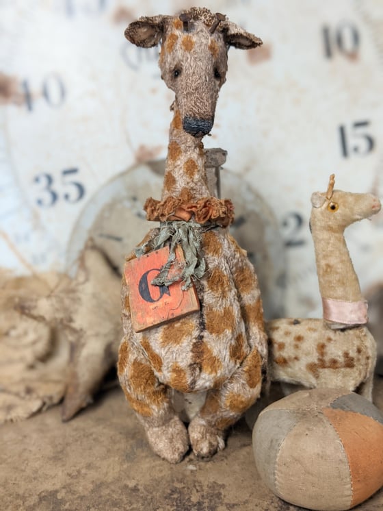 Image of NEW DESIGN - G is for Giraffe - 10" Vintage Style Giraffe w/ antique wood toy block - Whendi;s Bears