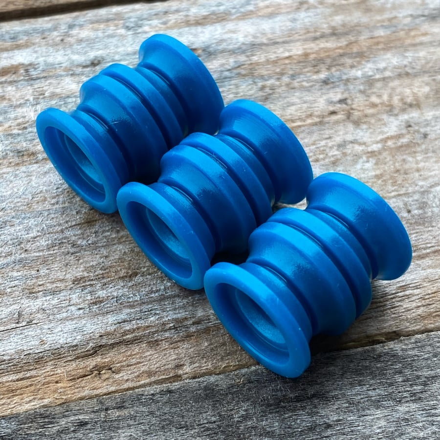 Image of *1 Per Person* Misleading Photo Turquoise TurboGlow