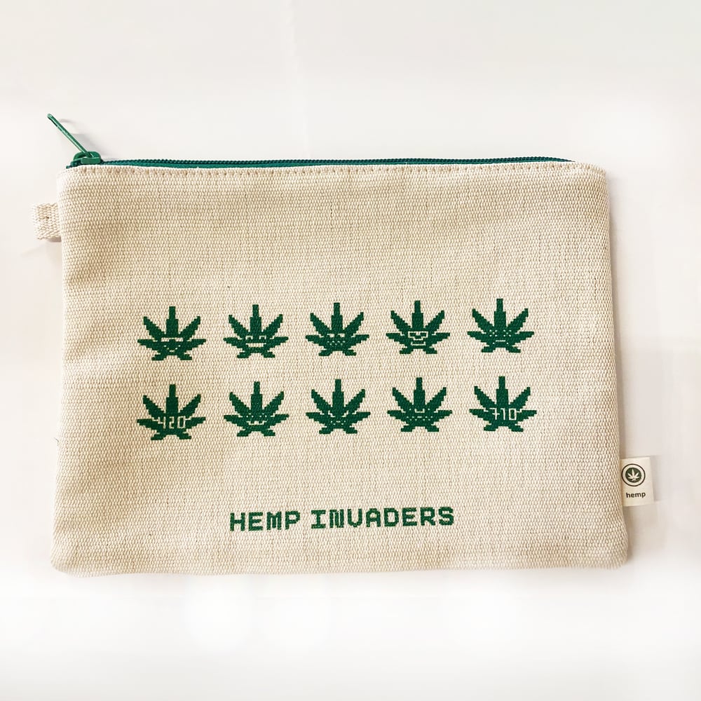 HEMP INVADERS CANVAS ZIPPERED POUCH