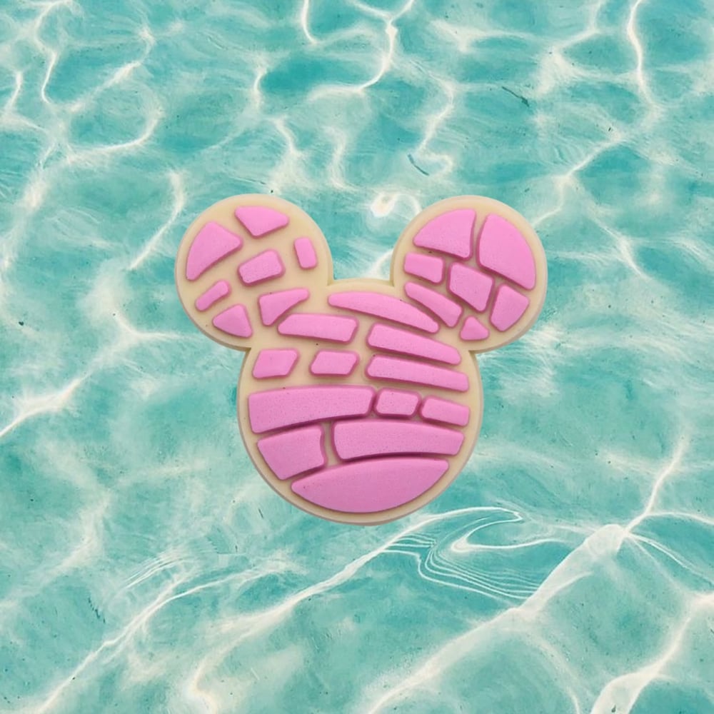 Image of Mickey Conchas