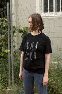 Image 2 of Camiseta 'Tipos de patas' Negra