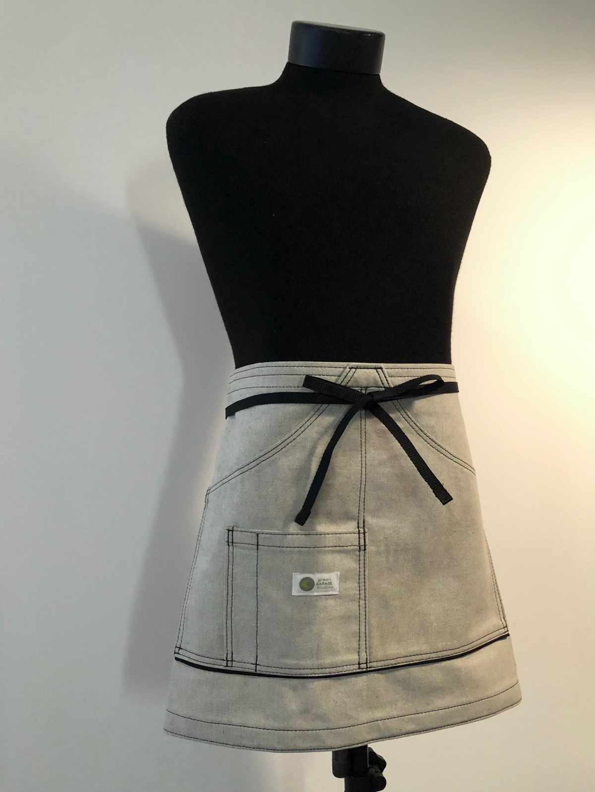 Handmade Waist Apron | Couture | American Cone Mills Salt & Pepper Canvas 4 Pocket Apron