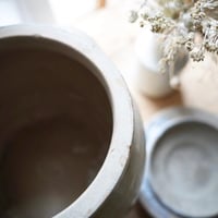 Image 6 of Tres Grand Pot Ancien En Grès