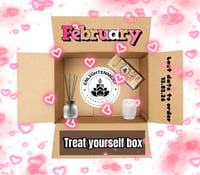 Treat yourself Monthly box - February edition 