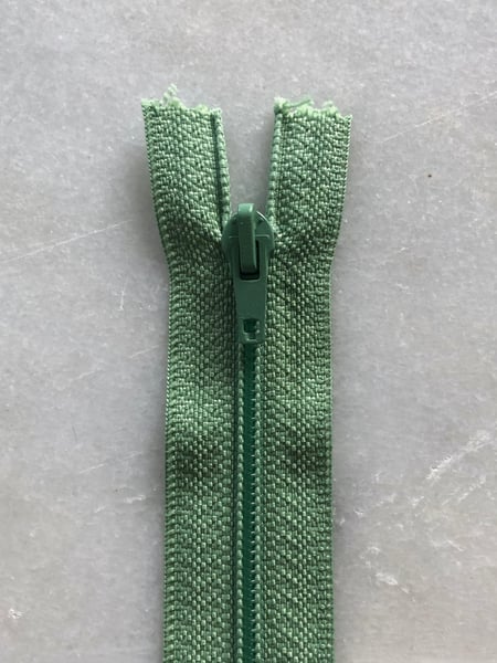 Image of Plastik lynlås 30 cm - Lys grøn