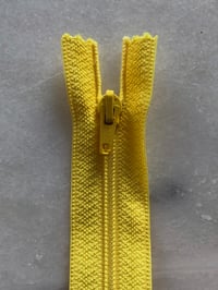 Plastik lynlås 30 cm - gul