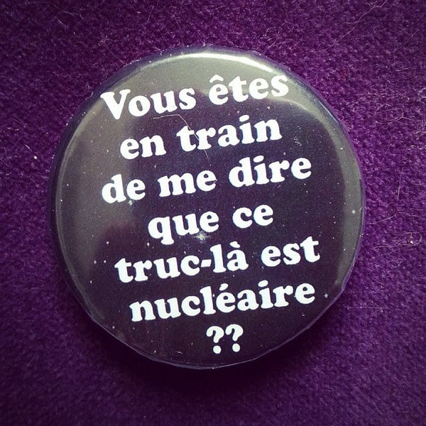 Image of badge retour vers le futur - back to the future - nucleaire