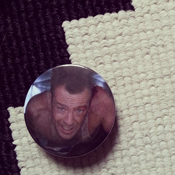 Image of badge piège de cristal - die hard - john mc clane