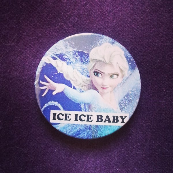 Image of badge la reine des neiges - frozen - elsa