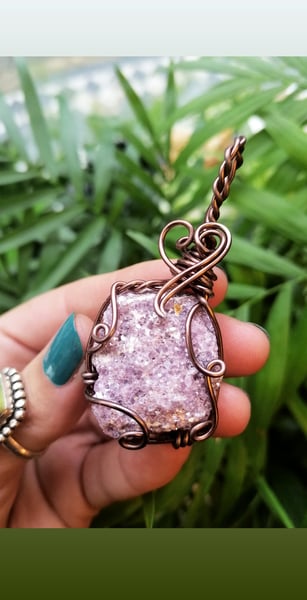 Image of Lilac Lepidolite rough necklace 