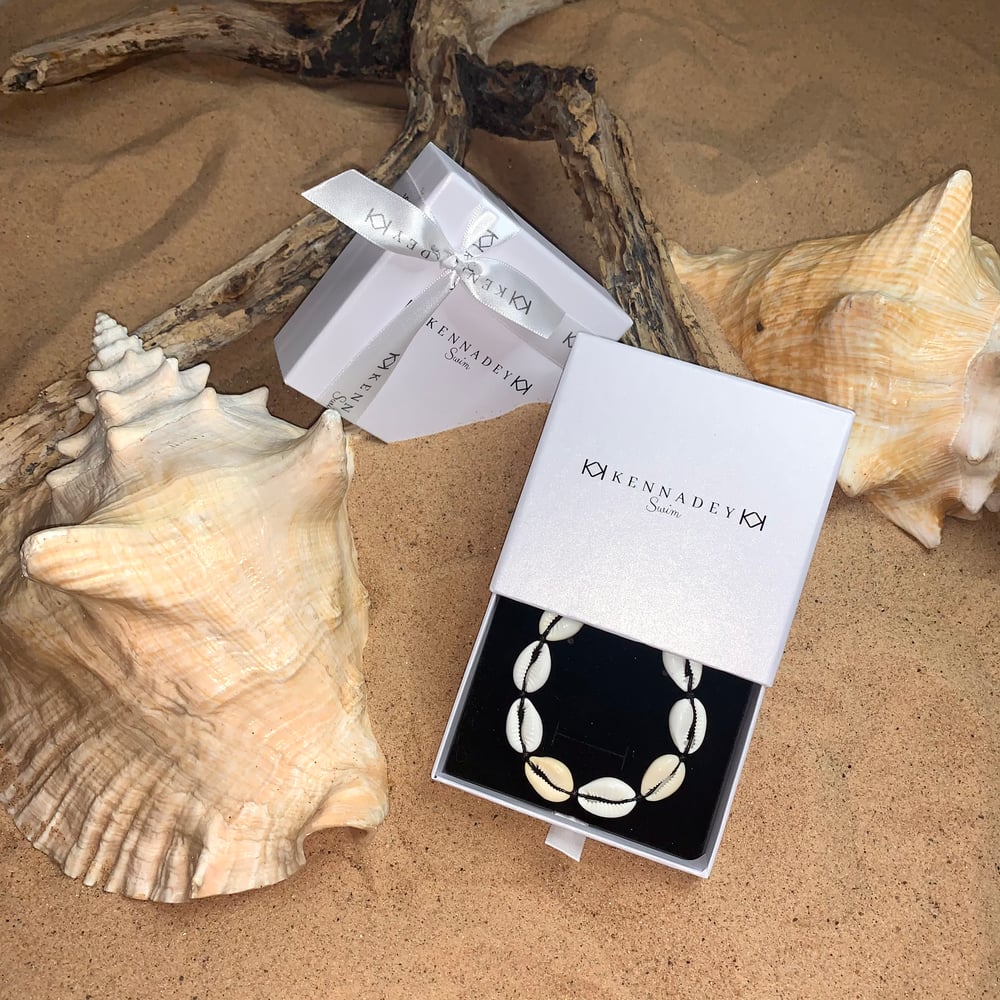 Image of Natural shell bracelet/ anklet (black)