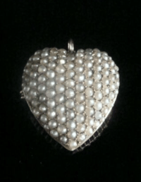 Image 1 of VICTORIAN ORIGINAL 15CT HIGH CARAT SEED PEARL PUFF HEART PENDANT & BROOCH LARGE