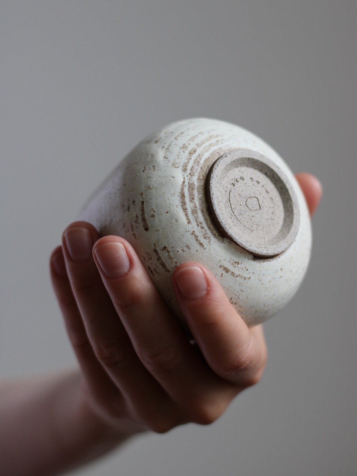 Image of large cup in textured dune