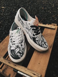 Image 2 of Custom Vans | CLASSIC AUTHENTIC COMFY CRUSH 