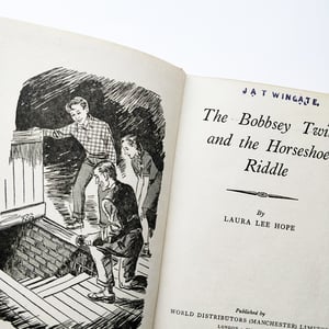 Laura Lee Hope - The Bobsey Twins and the Horseshoe Riddle