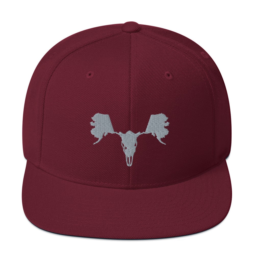 Image of Alaskull Moose - Gray on Maroon