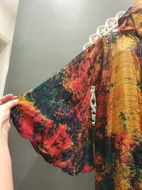 Image 4 of Hoodie Rainbow Flurorite kimono 