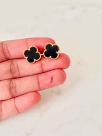 Image 5 of GOLD CLOVER EARRING WITH COLOR