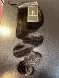 Image 1 of 14 inch 4x4 body wave closure 