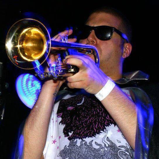 *shels 'Purple Buffalo' - TSHIRT