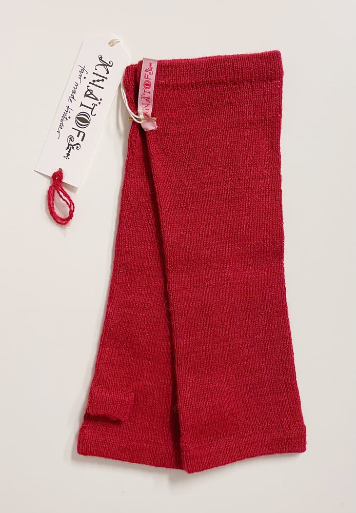 Image of Trist Warmers Dark red