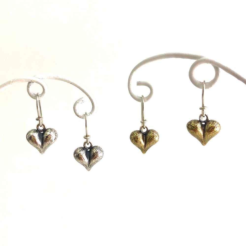 Image of Cheeky heart earrings