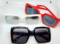 Image 2 of Women Fashion Sunglasses 