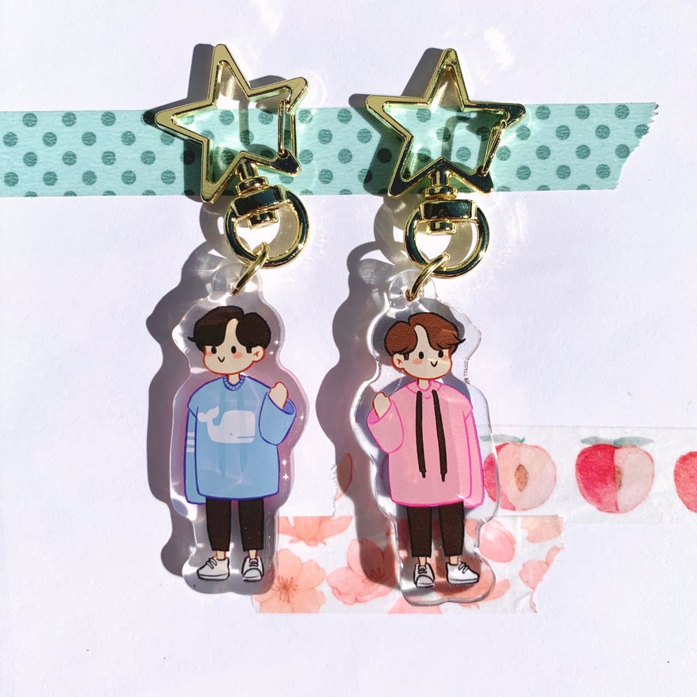 Image of Waving Jin Acrylic Charm