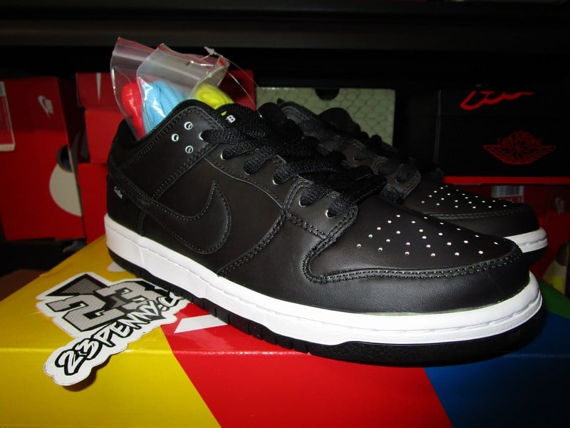 Image of SB Dunk Low Pro x Civilist "Thermography"