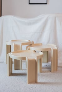 Image 1 of Complete set Cream Kartell nesting table by Giotto Stoppino (Pick up only)