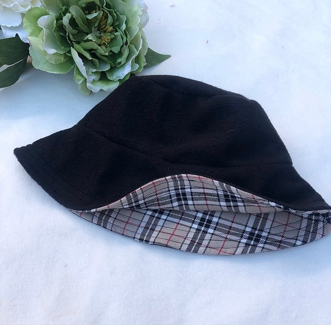 Tartan reversible bucket hat