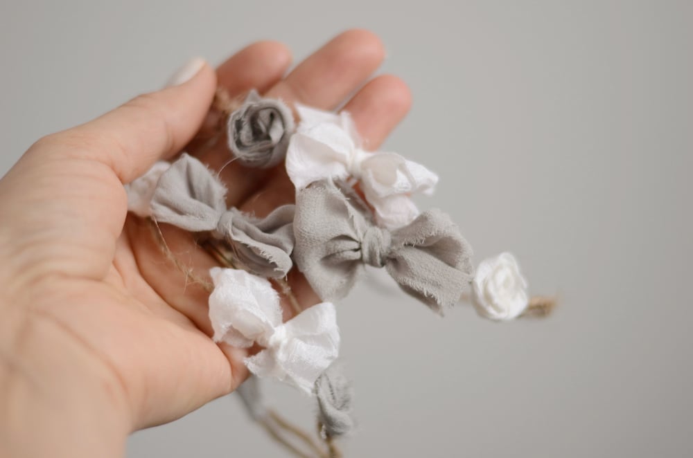 Image of Two Bows and Flowers Headband (gray) 