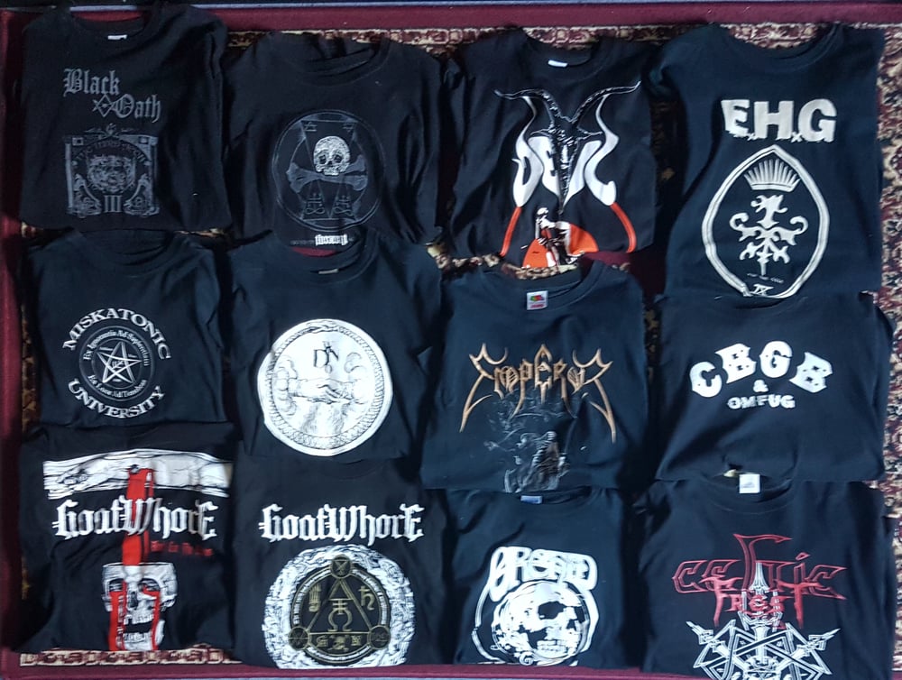 Metal Shirt Corner