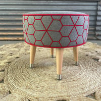 Image 2 of Benu Side table / footstool 