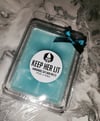 Ribbon Clamshell
