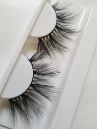 Image 4 of Obsession Lashes💕