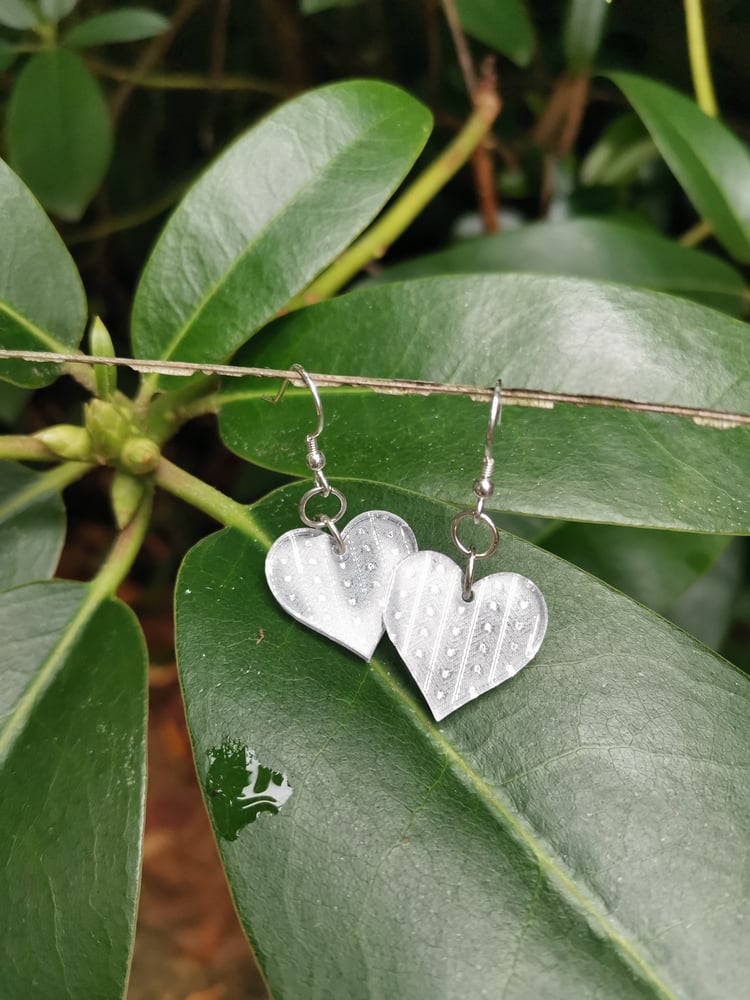 Image of Small Heart Drops in Silver