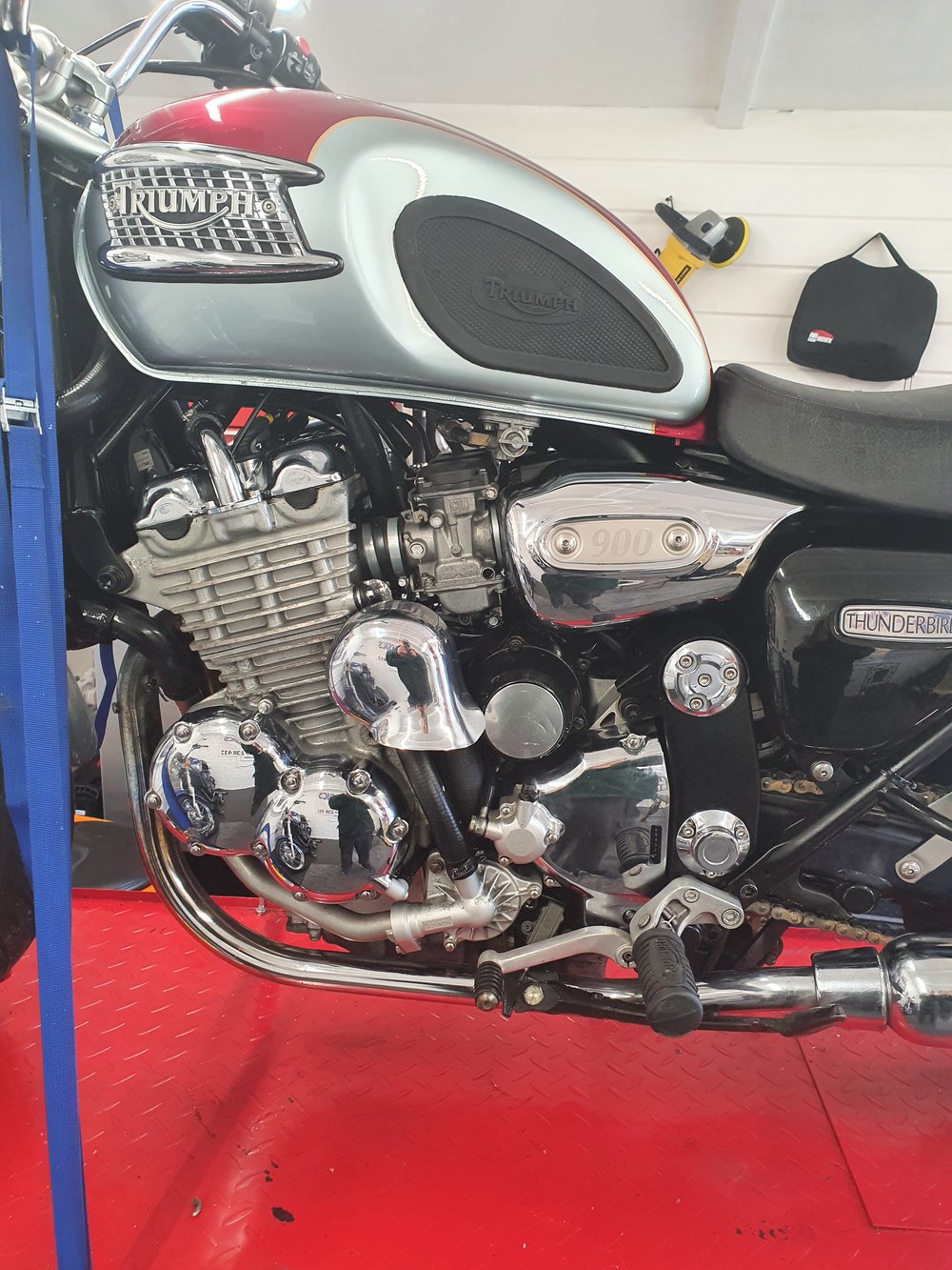 Triumph Thunderbird mk2 900
