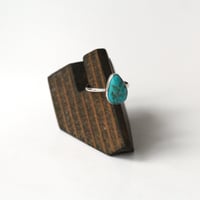 Image 3 of Kingman Turquoise Sterling Silver Ring - Size 7.25