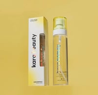 ESSENTIALS Long-Lasting Setting Spray 