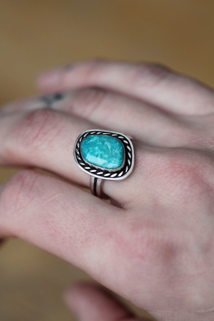 Turquoise Mountain Twisted Sterling Silver Ring - Size 8