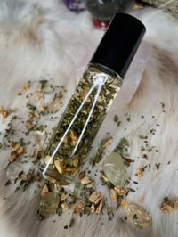 Image 2 of Wealthy witch oil 