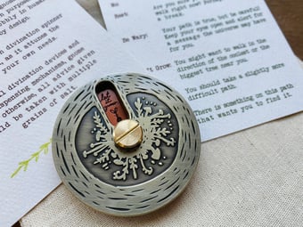 Image of A Gnome Divination Device