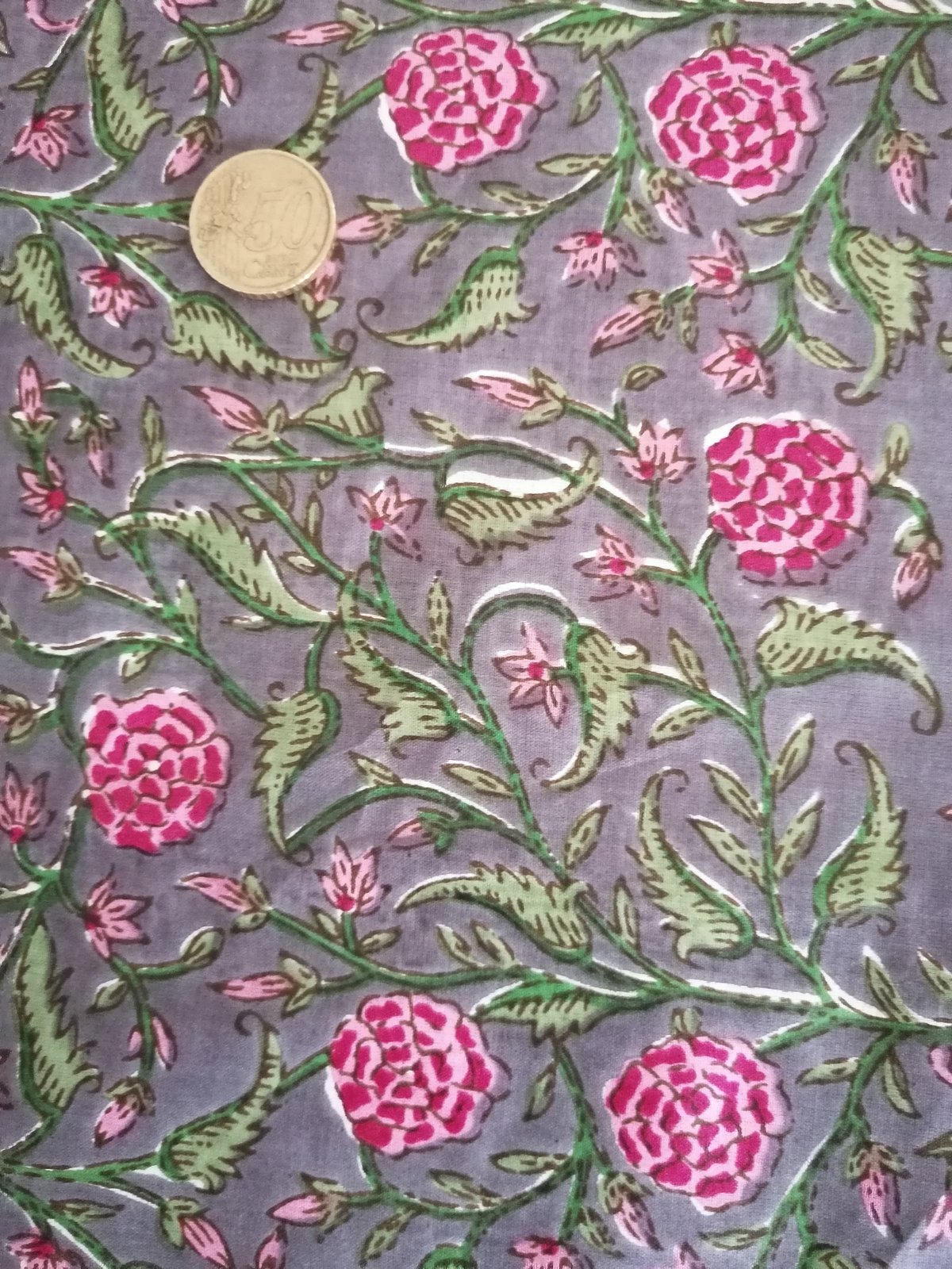 Image of Namaste fabric rosier fond anthracite 