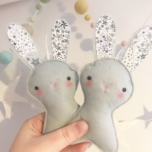 Image of Grey felt bunny decoration