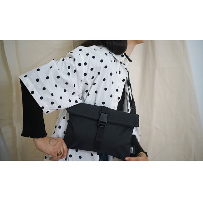 Base Crossbody Bag - Black